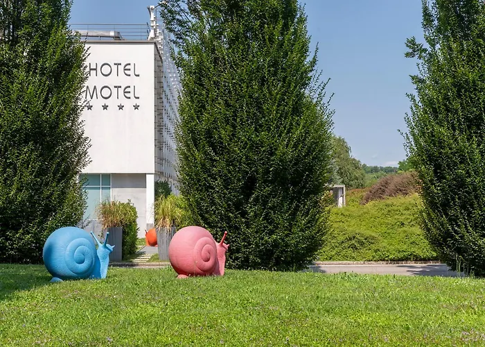 Mo.Om Hotel